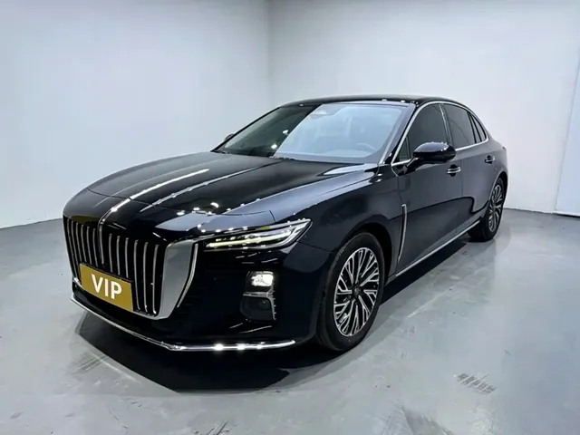 Hongqi H5 2024 2.0T Automatic Smart Connect Flag Smooth Edition