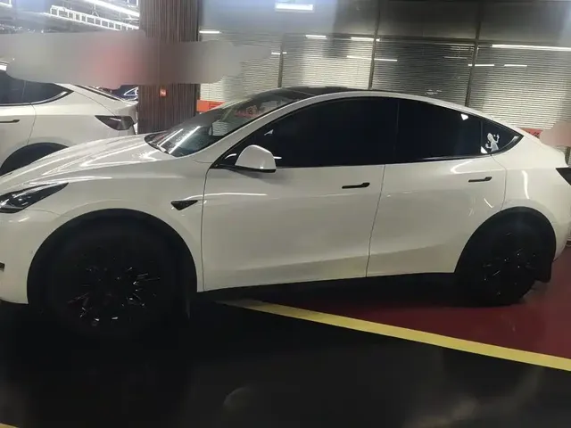 Tesla Model Y 2022 Facelift Long Range All-Wheel Drive Version