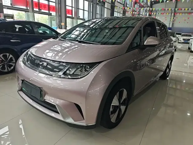 BYD Dolphin 2023 420km Fashion Edition