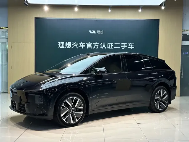 Li Auto i6 2025 4WD Base Model