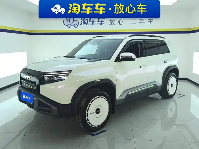 Fang Cheng Bao Titanium 3 2025 Model 501KM AWD Smart Drive Max Edition