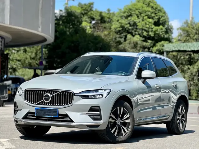 Volvo XC60 2024 B5 AWD Zhiyi Luxury Edition