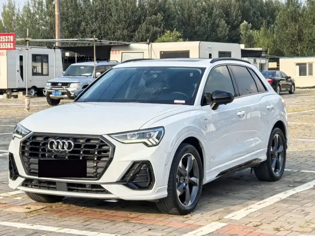 Audi Q3 2023 35 TFSI Fashion Dynamic (1.4T)