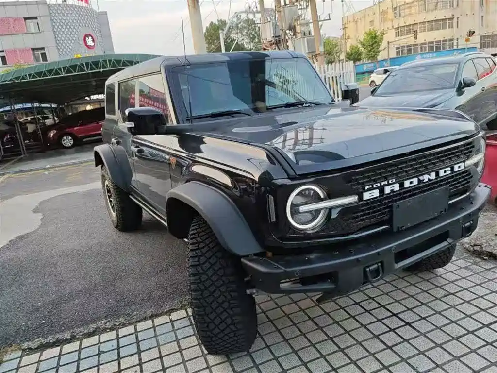 Ford Bronco 2024 2.3T Badlands