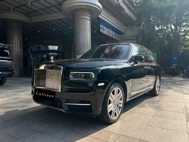 Rolls-Royce Cullinan 2018 5-Seater Version