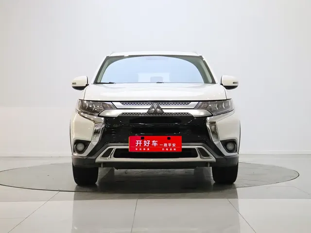 Mitsubishi Outlander 2019 2.4L 4WD Deluxe Edition 5-Seater China VI