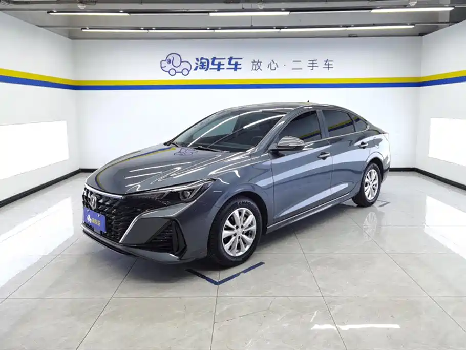 Changan Eado 2025 Model PLUS 1.5L Manual Luxury Edition