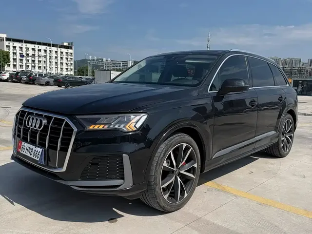 Audi Q7 2023 55 TFSI quattro S line Sport