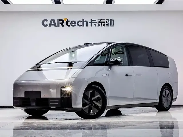 Li Auto MEGA 2025 Ultra Smart Renewal Edition