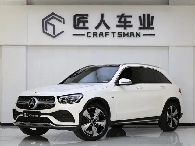 Mercedes-Benz GLC 2022 Facelift GLC 300 L 4MATIC Dynamic Collector's Edition