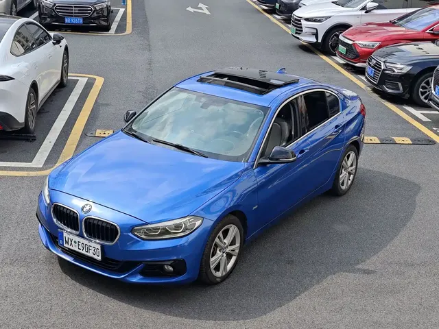 BMW 1 Series 2018 118i Design Package