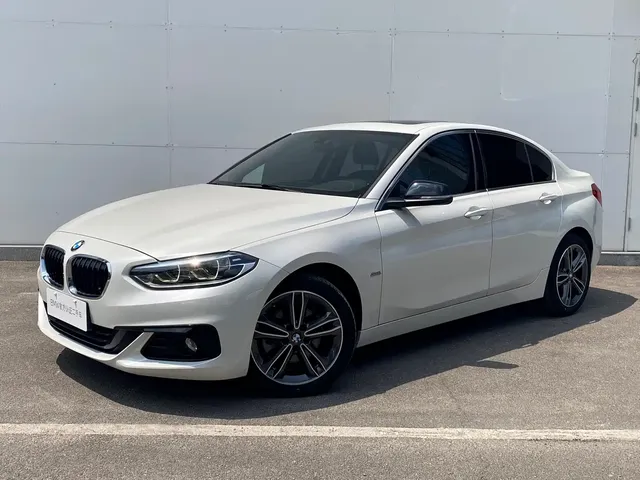 BMW 1 Series 2018 118i Sport Edition
