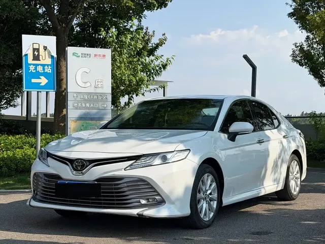 Toyota Camry 2019 2.0G Luxury (China V)
