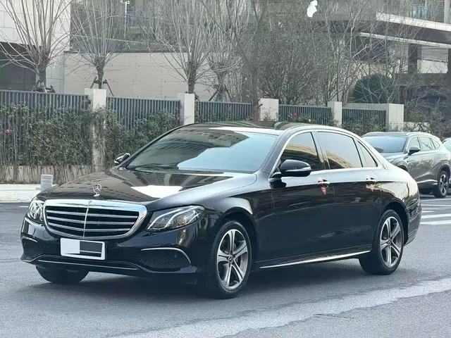 Mercedes-Benz E-Class 2018 E 300 L Sport Fashion