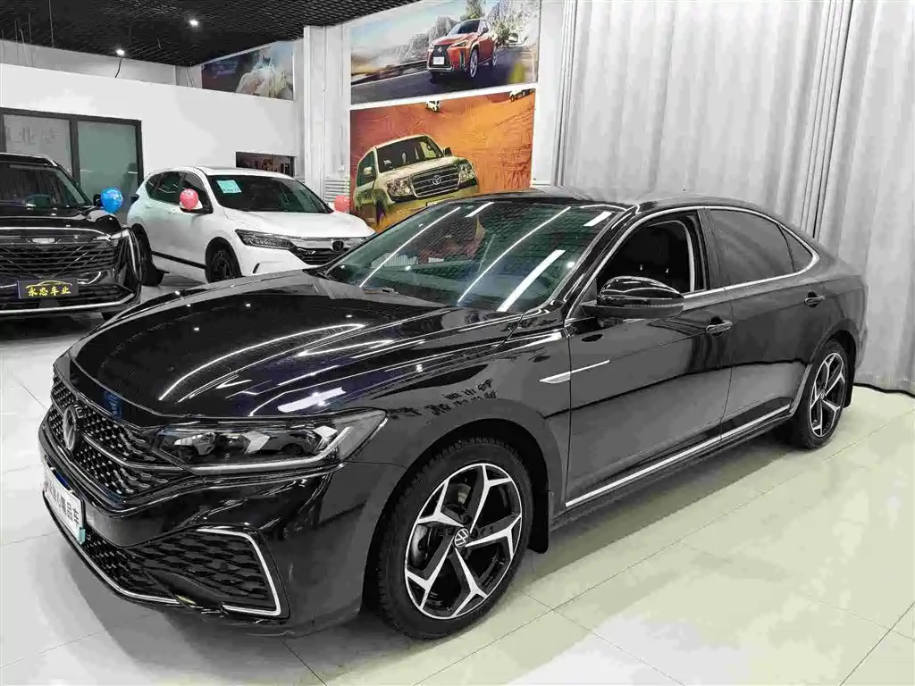 Volkswagen Passat 2024 Model 380TSI Starlight Elite