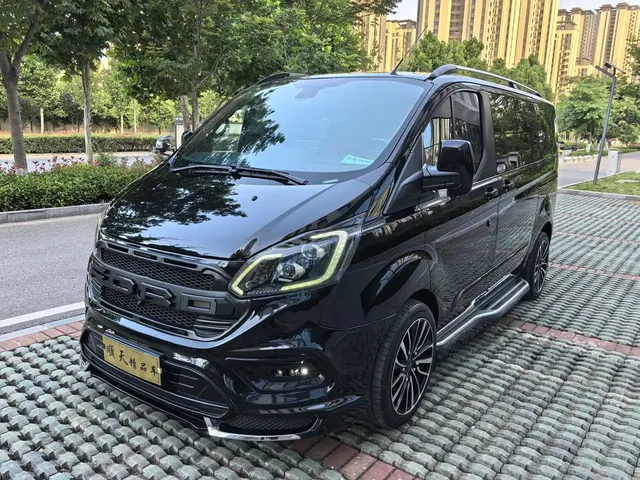 Ford Tourneo 2023 2.0T Automatic Premium Edition