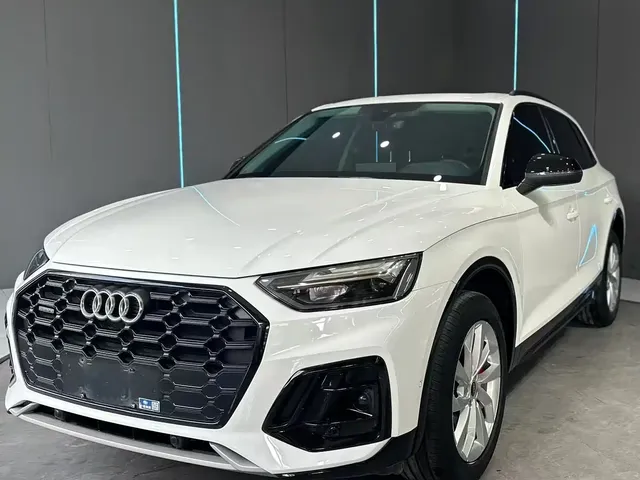 Audi Q5L 2022 40T Luxury Dynamic