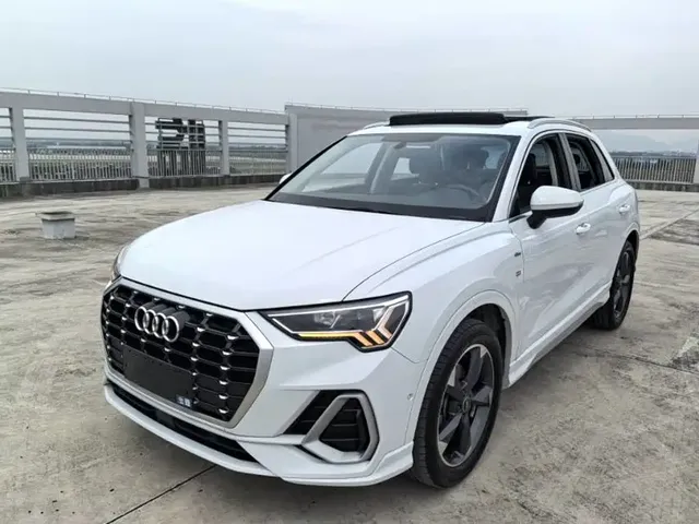 Audi Q3 2023 35 TFSI Fashion Dynamic (1.4T)