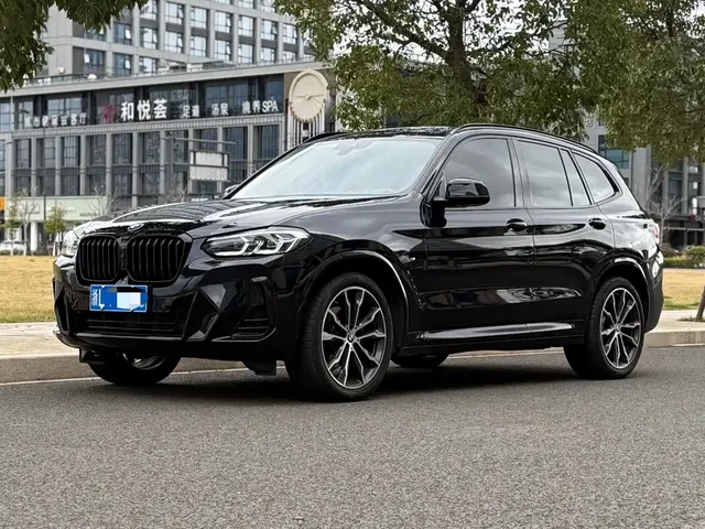 BMW X3 2023 xDrive30i Leading M Night Package