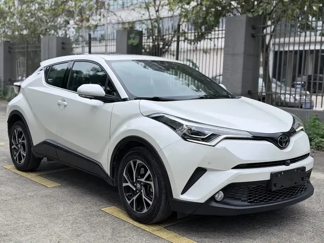Toyota C-HR 2020 Model 2.0L Luxury