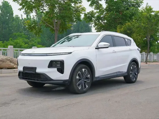 Jetour Shanhai L7 2024 Model 1.5T 120km MAX+ 7-Seater