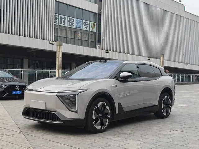 HiPhi Y 2023 560km Pioneer Edition