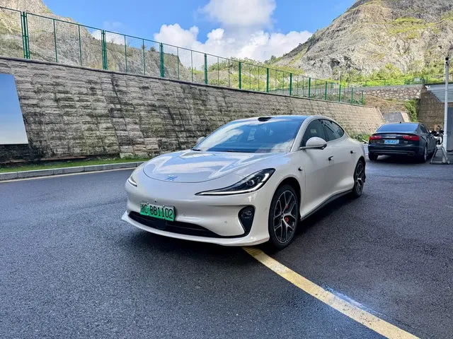 IM Motors IM L6 2025 Ultra