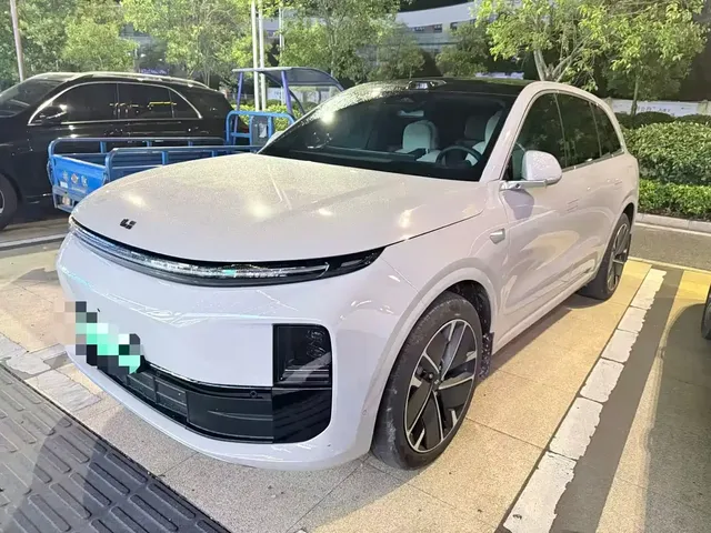 Li Auto L6 2025 Max Smart Renewal Edition