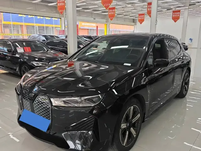 BMW iX 2022 xDrive40