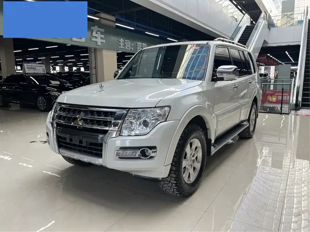 Mitsubishi Pajero (Import) 2018 3.0L Automatic Comfort Version