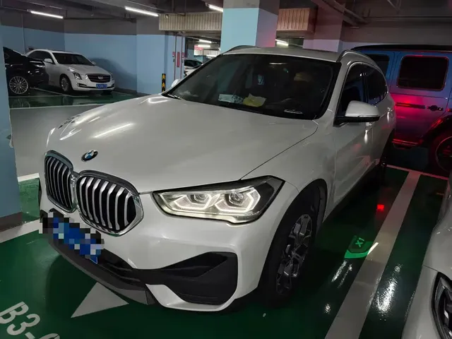 BMW X1 2022 sDrive25Li Leading