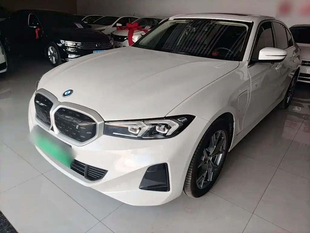 BMW i3 2022 eDrive 35 L