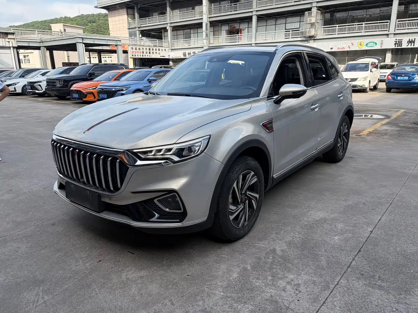 Hongqi HS5 2019 2.0T Smart Connect Enjoy Edition