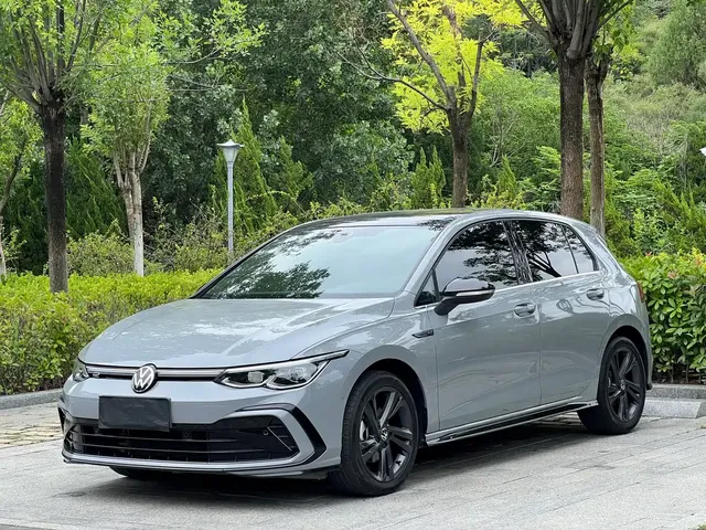 Volkswagen Golf 2023 Model 280TSI DSG R-Line
