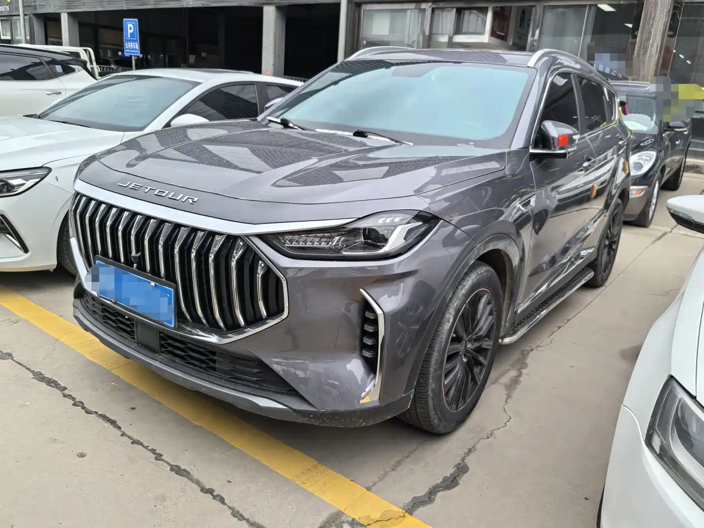 Jetour X70 PLUS 2023 1.5T DCT Warrior PLUS 5-seater