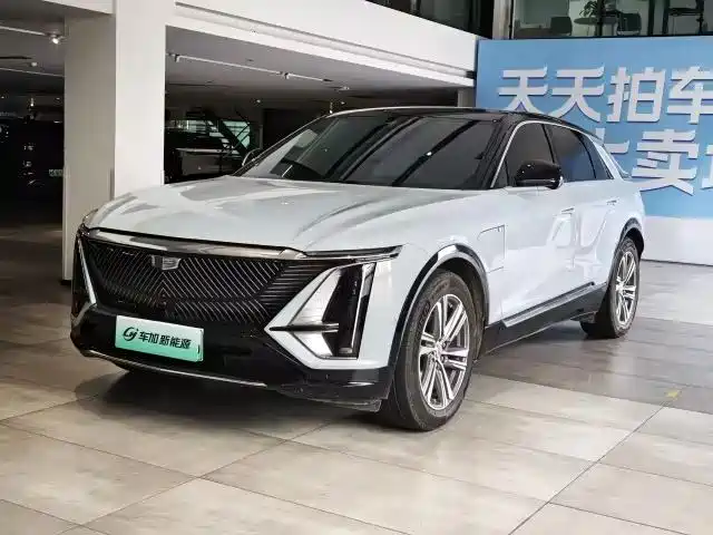 Cadillac IQ Rui Ge 2022 RWD Long Range Luxury Edition