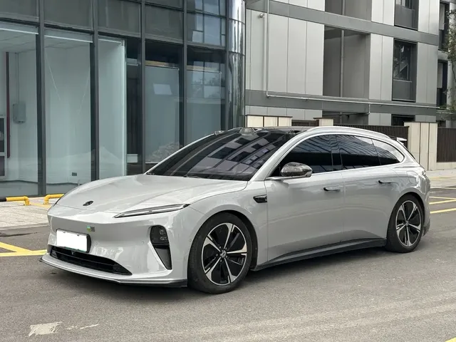 NIO ET5T 2025 75kWh Touring