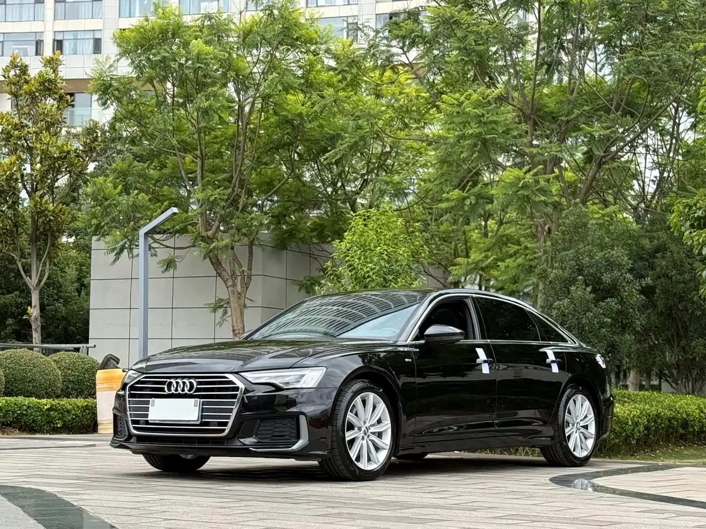 Audi A6L 2021 45 TFSI Exclusive Sport