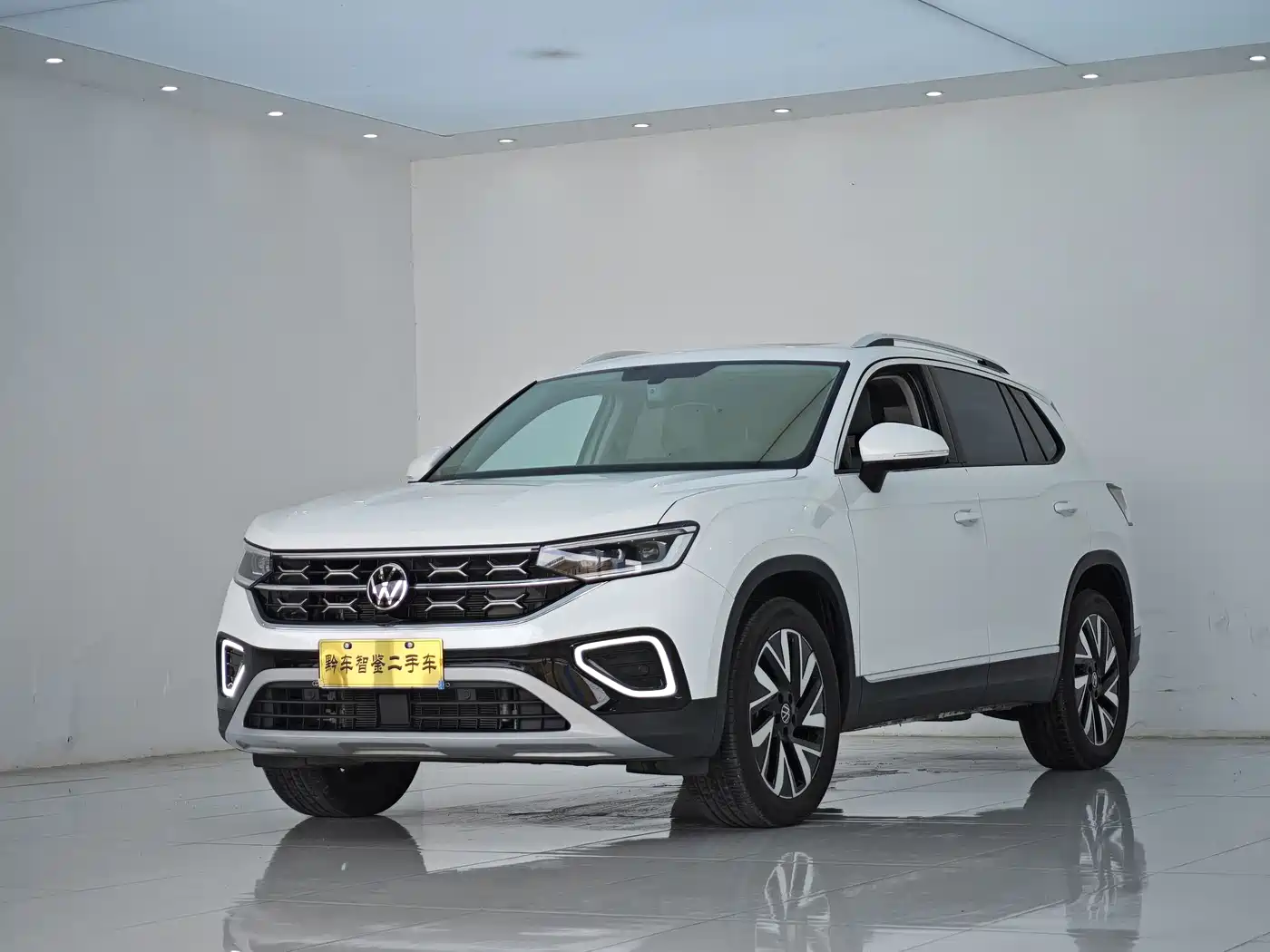 Volkswagen Tayron 2024 300TSI 2WD Luxury Plus Advanced