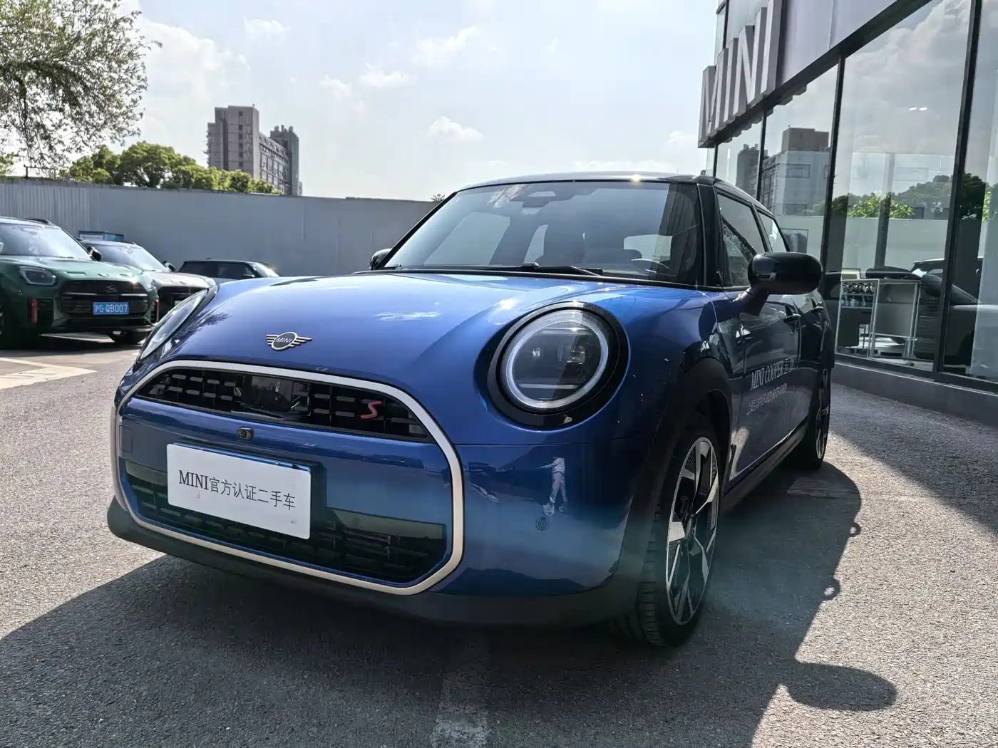 MINI MINI 2025 Model 2.0T COOPER S Artist 5-Door