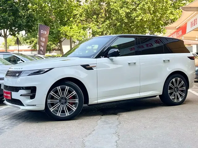 Land Rover Range Rover Sport 2025 400PS Dynamic SE