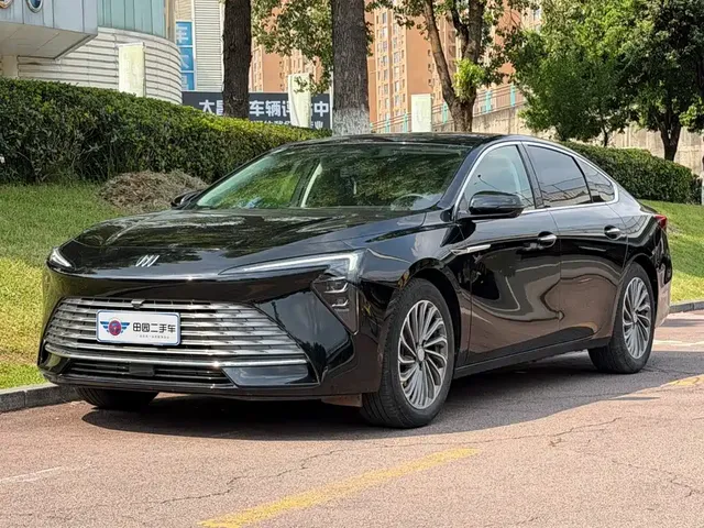 Buick LaCrosse 2023 28T Premium Edition