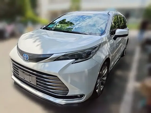 Toyota Sienna 2021 2.5L Hybrid Ultimate Edition