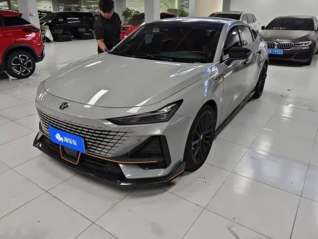Changan UNI-V 2023 1.5T Sport Edition