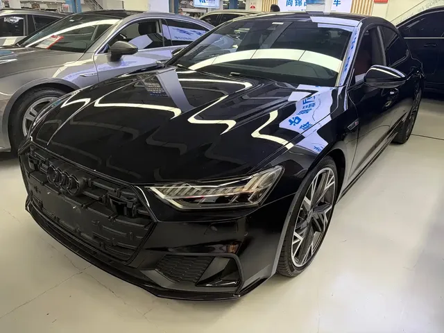 Audi A7L 2023 45 TFSI quattro S-line Black Warrior Edition