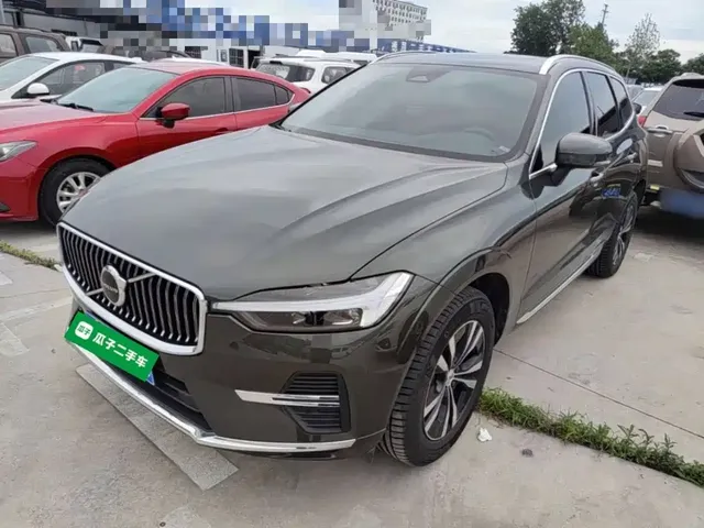 Volvo XC60 2022 B5 AWD R-Design