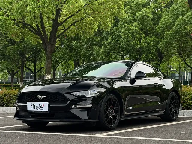 Ford Mustang 2020 2.3L EcoBoost