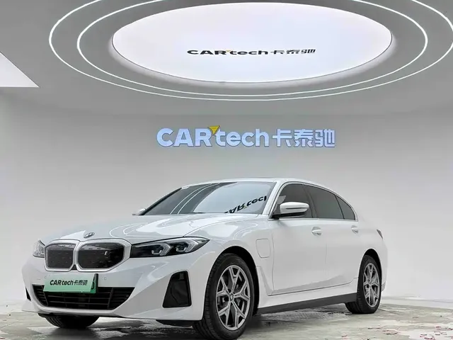 BMW i3 2024 eDrive 40 L Shadow Night Package