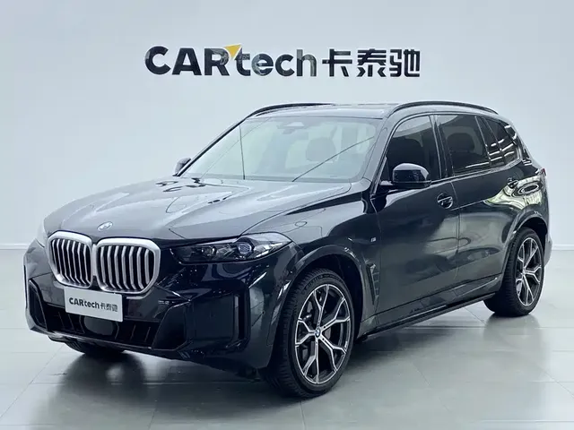 BMW X5 2025 Model xDrive 30Li Exclusive M Sport Blackout Package