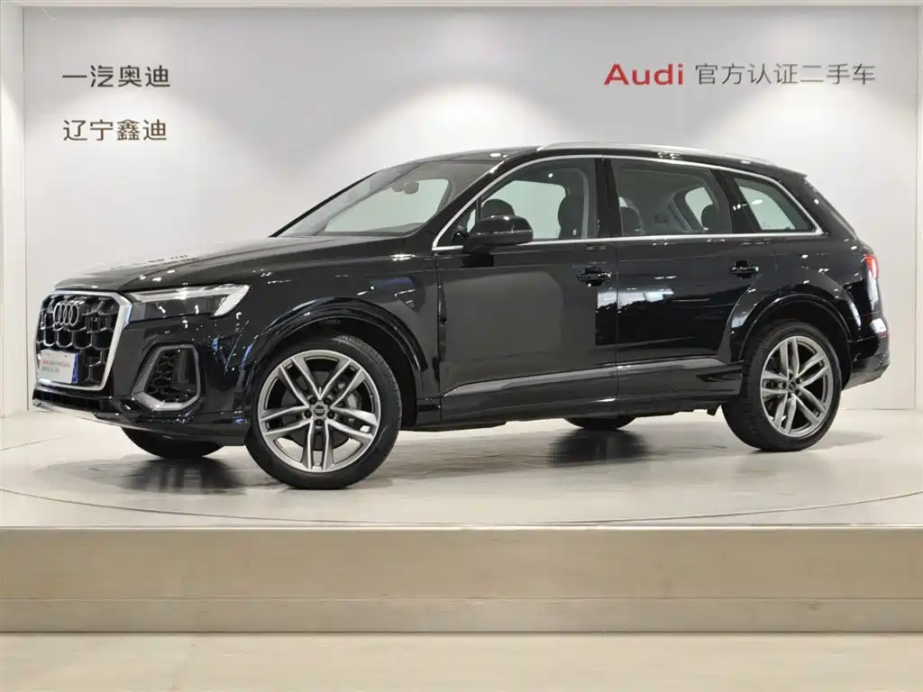 Audi Q7 2024 55 TFSI quattro S line Sport